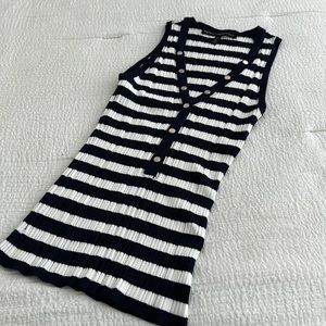 White House, Black market, women’s stripe top, great Condition, has bra snaps.